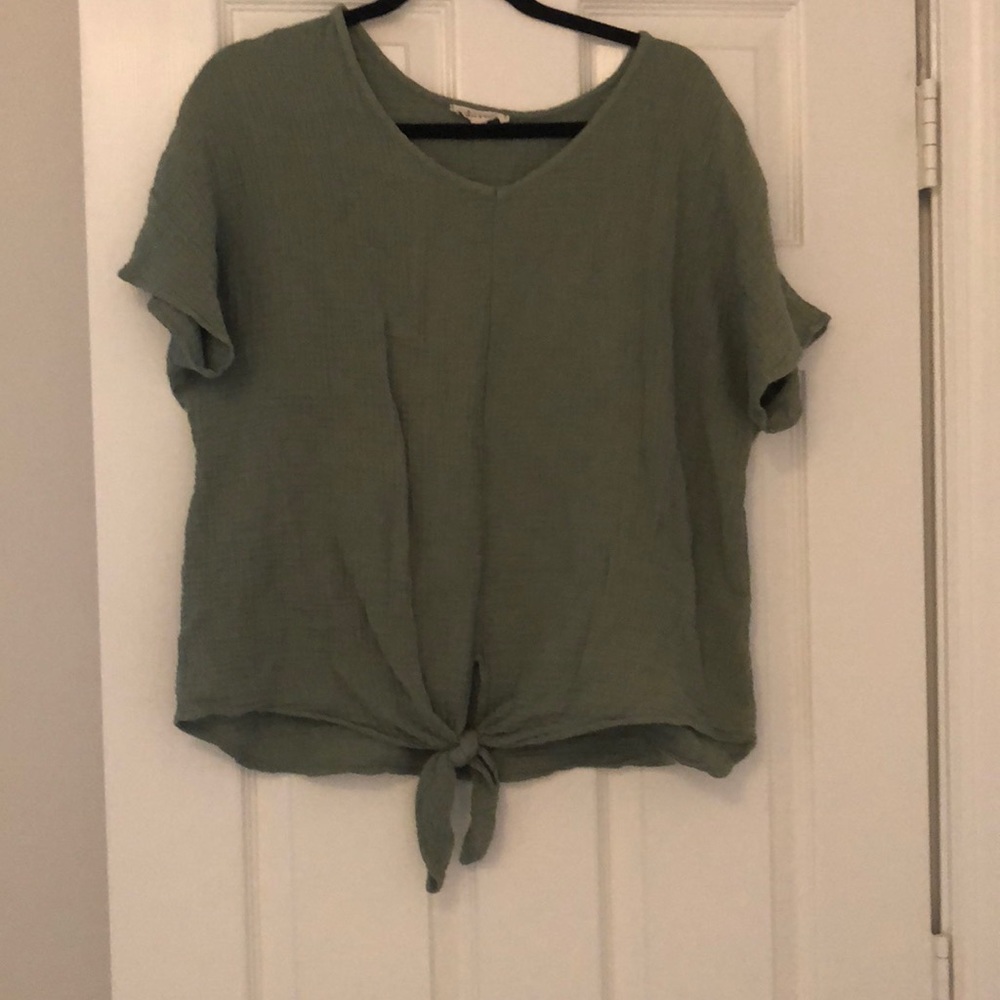 Green knot shirt